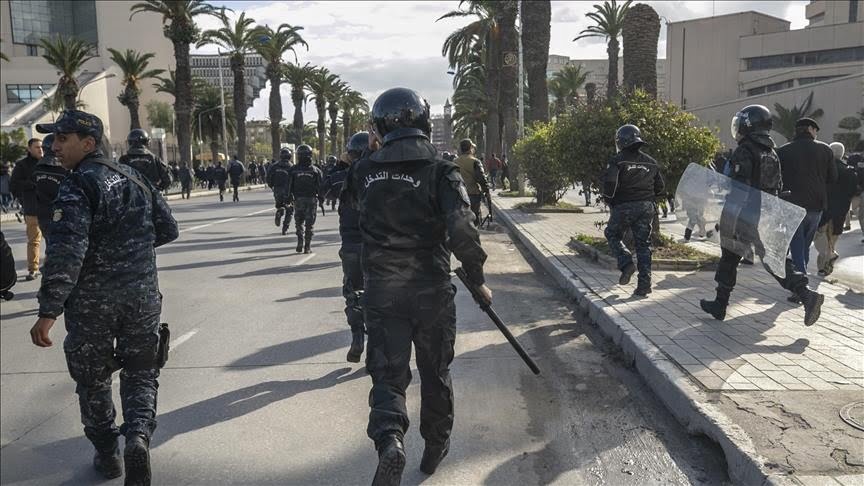 Tunisie: une cellule terroriste de 8 femmes, démantelée