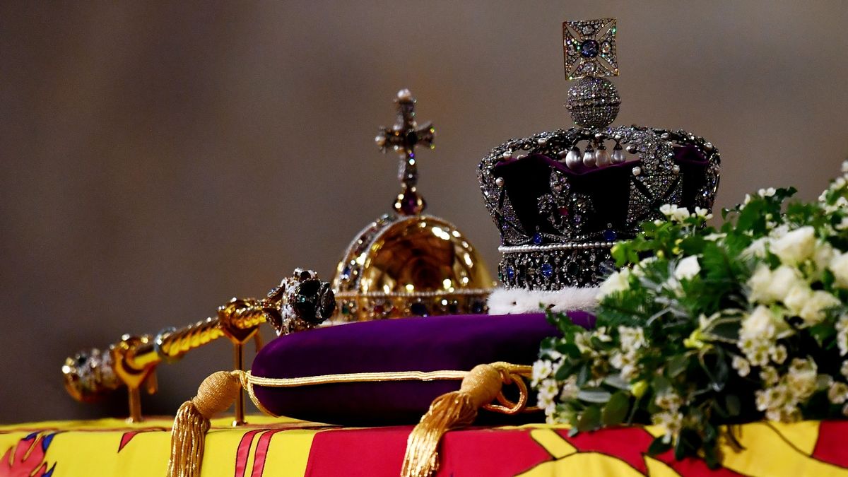Des Sud-Africains réclament les « Cullinan », leurs diamants utilisés par la monarchie britannique