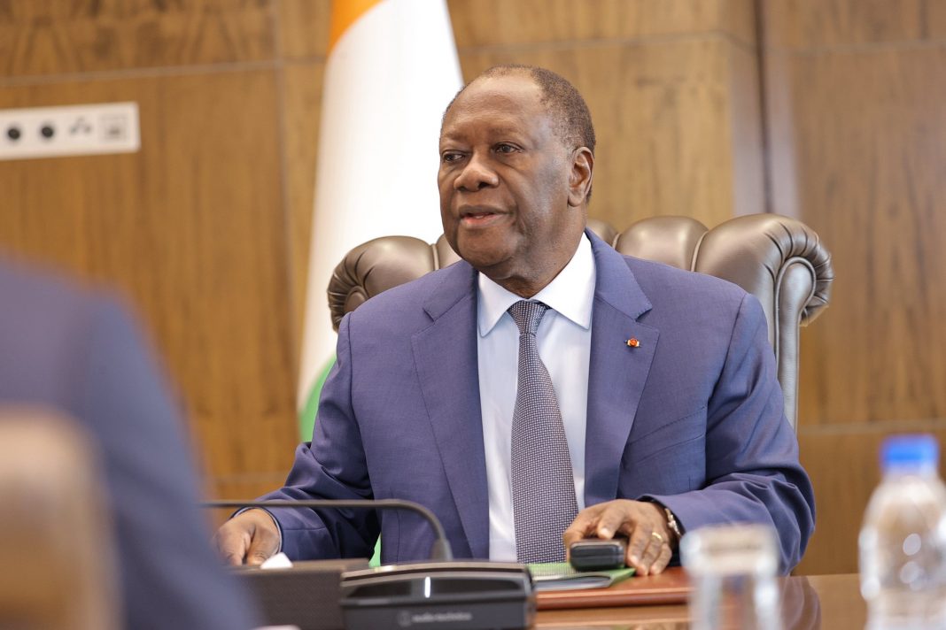 Le plan d’Alassane Ouattara pour faire libérer les 46 militaires