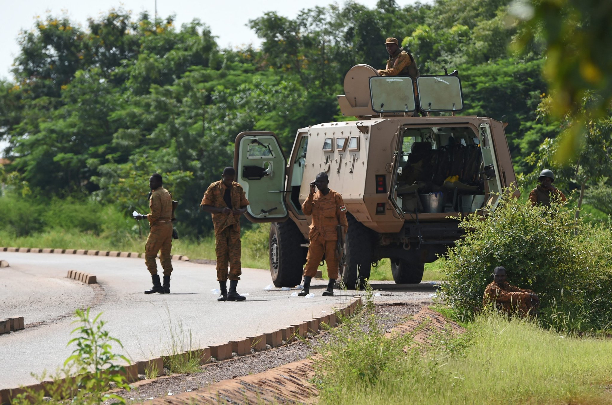 Burkina : toujours des tirs après l’éviction de Damiba