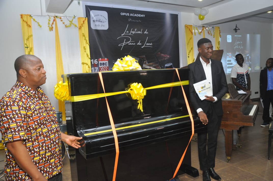 Togo : Les lauréats du concours « Master piano » sont primés