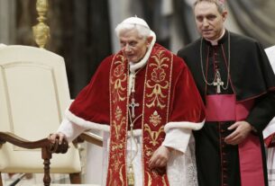 Que va devenir Georg Gaenswein, ancien secrétaire particulier de Benoît XVI ?