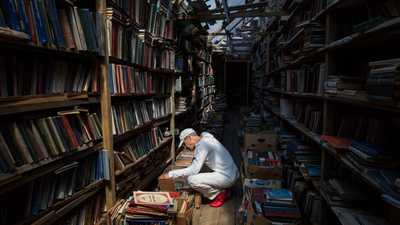 L'Ukraine retire 19 millions de livres russes et soviétiques de ses bibliothèques