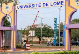 Togo l’Université de Lomé interdit la toge aux soutenances