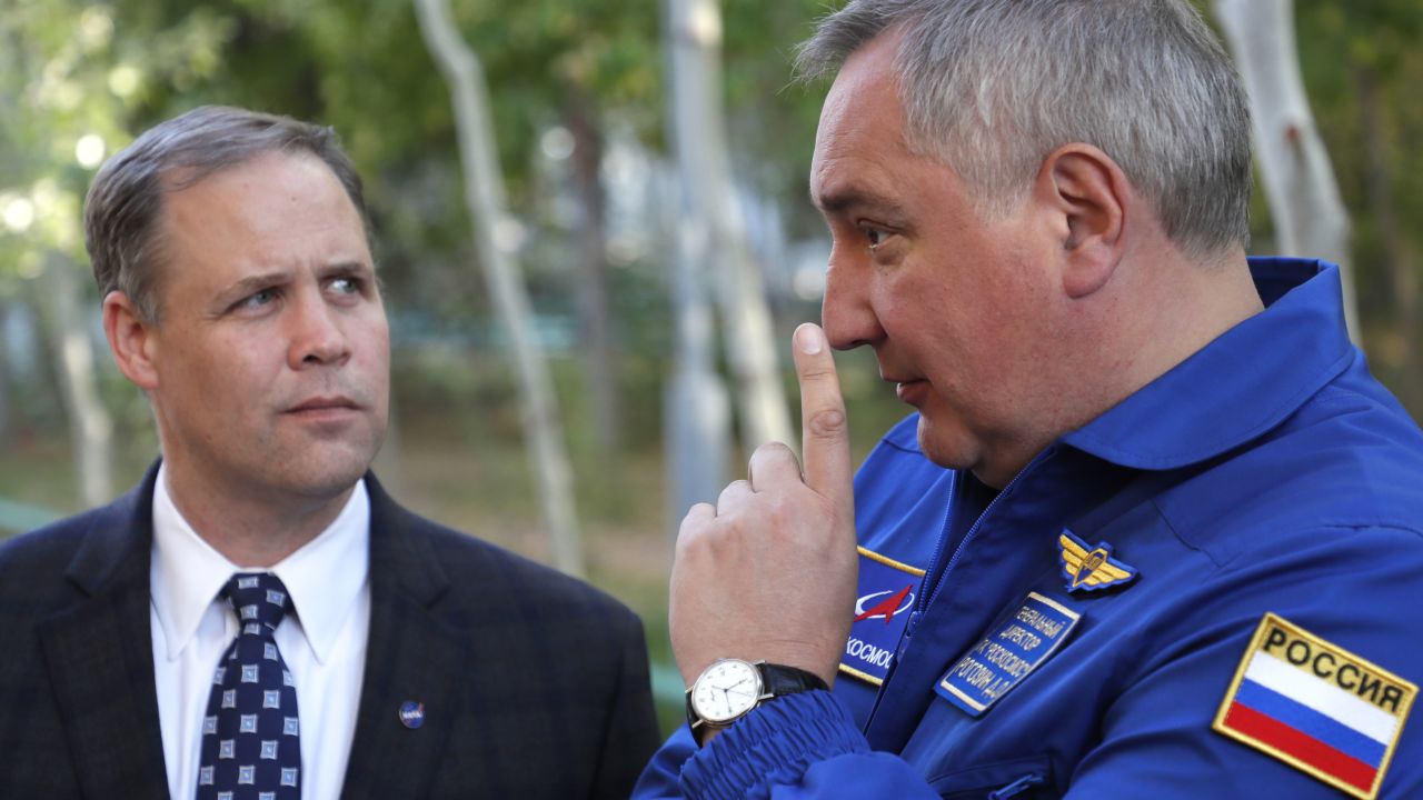Russie : Dmitry Rogozin doute de l’alunissage « d’Apollo 11 »