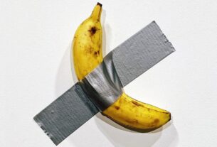 Il mange une banane d’une œuvre d’art valant plus de 71 millions F CFA