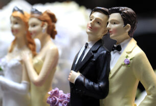 Estonie : le Parlement légalise « le mariage pour tous »