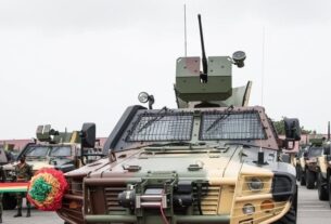Menace djihadiste : l’UE livre 105 véhicules blindés au Ghana