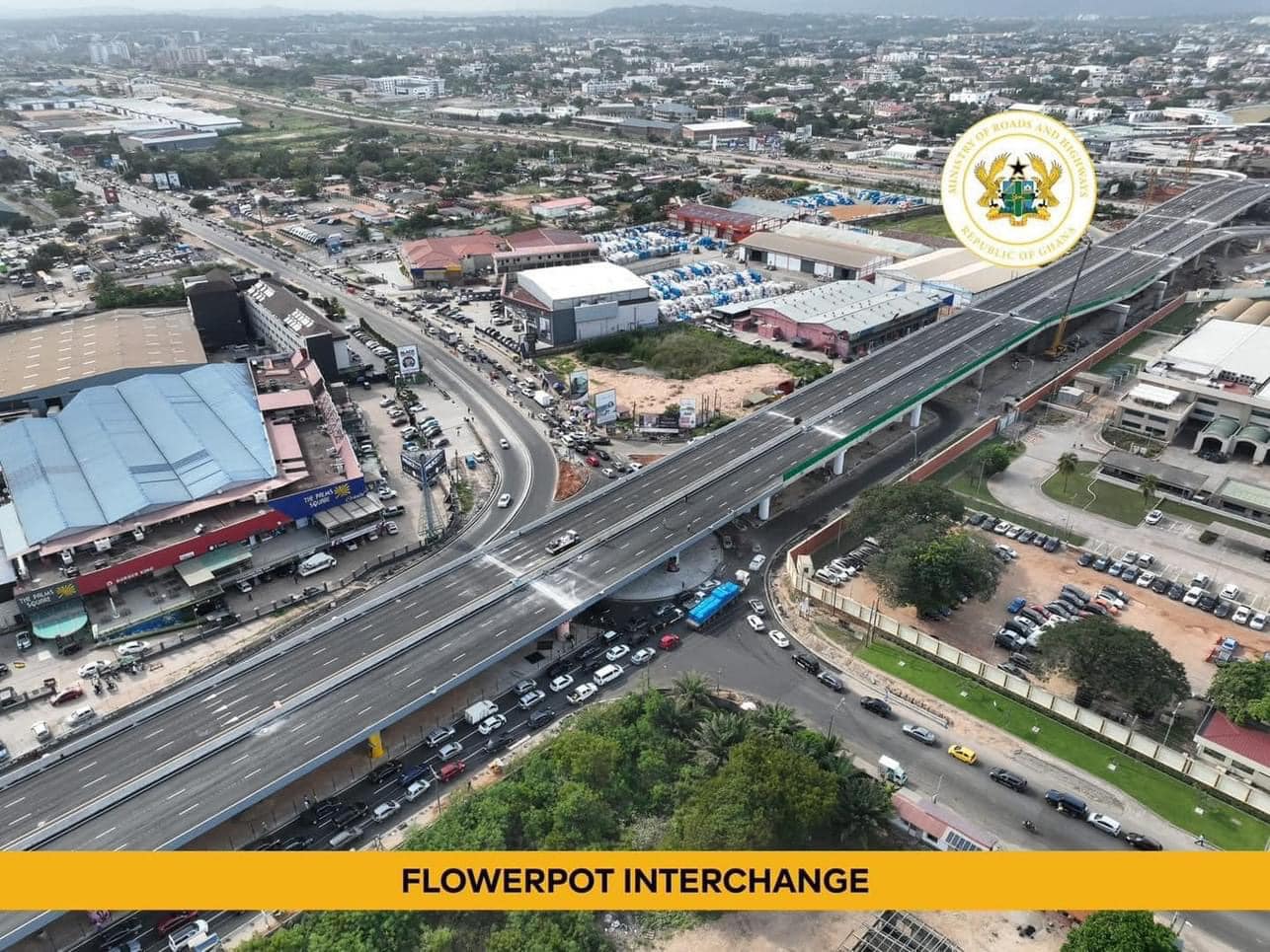 Nana Akufo-Addo inaugure l’échangeur Flower Pot à Accra (photos)