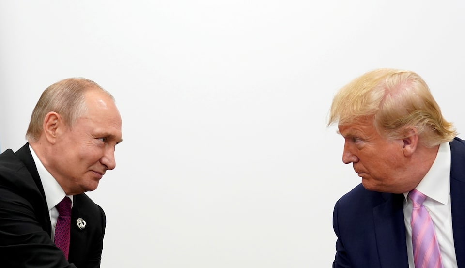 Le Kremlin dément les informations selon lesquelles Trump et Poutine ont eu un appel