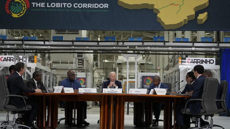 Joe Biden promet 600 millions de dollars pour le projet ferroviaire du corridor de Lobito