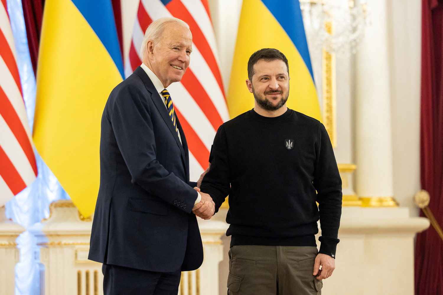 Les Etats-Unis prêtent à l’Ukraine 20 milliards $ appartenant à la Russie