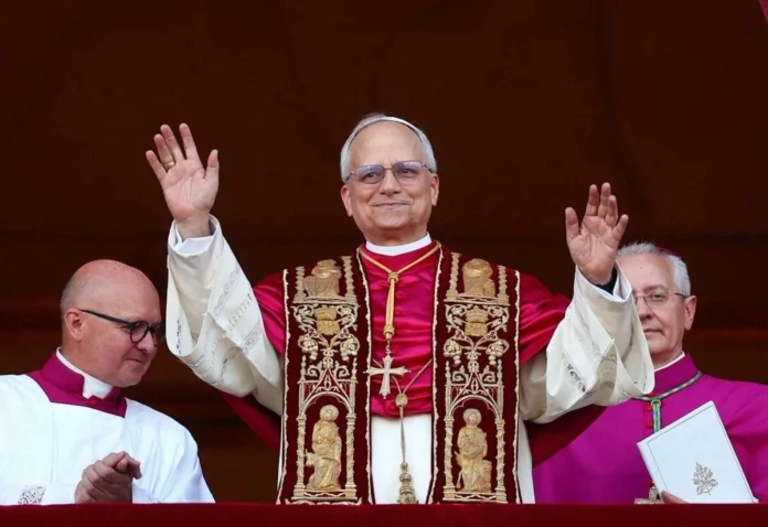 Le cardinal Robert Francis Prevost élu 267e pape et va s'appeler Léon XIV