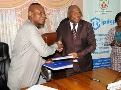 c8ef14cb5b79a6f6995c19c2867d521b_M