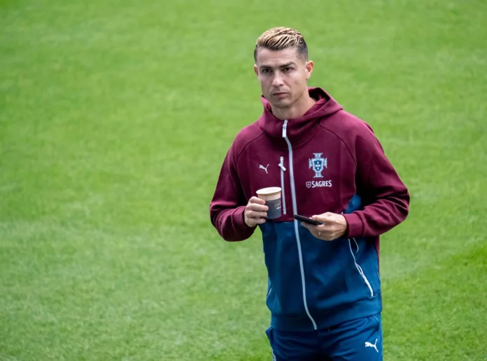 Portugal : Cristiano Ronaldo suspendu provisoirement après avoir quitté la sélection